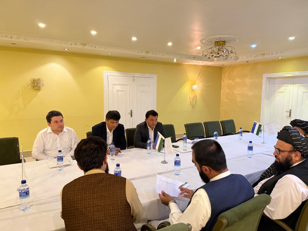Afg‘on–O‘zbek biznes-forumi doirasida Toshkent shahar hokimligi delegatsiyasi hokim o‘rinbosari Sharof Rahmanov boshchiligida Qobul shahrida Qobul munitsipaliteti rahbari o’rinbosari Mohammad Asif Jalalzai bilan uchrashuv o‘tkazdi