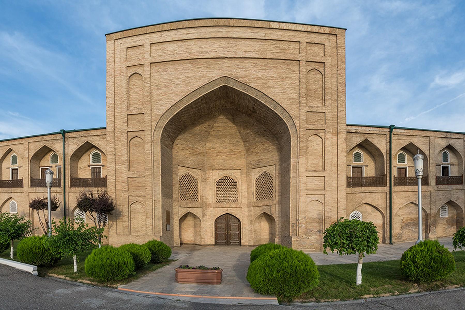 Медресе Абулкасым — пристанище мастеров