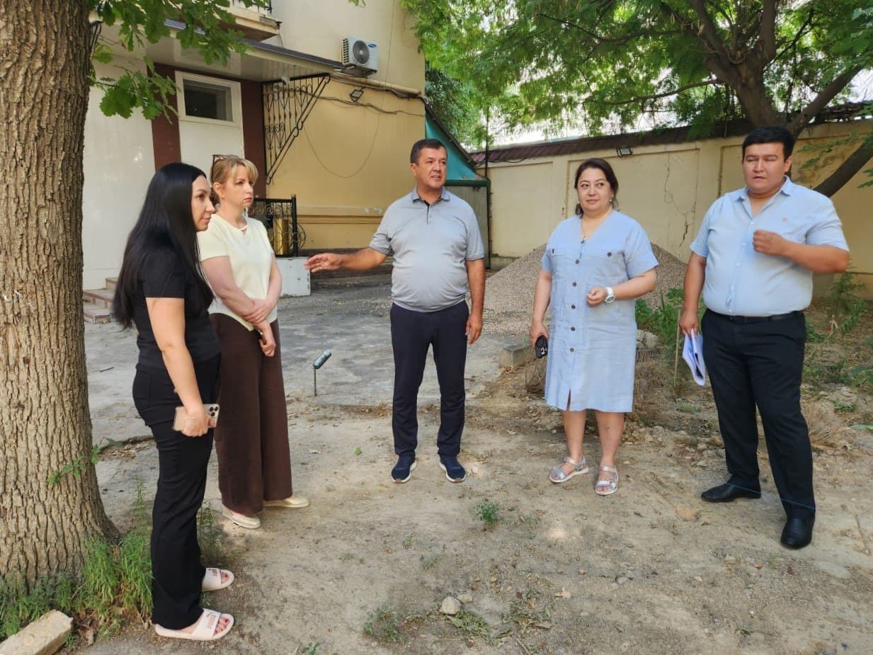 Deputat tashabbusi bilan Yakkasaroyda zamonaviy bolalar maydonchalari barpo etilmoqda